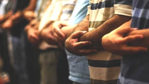 Kadir Gecesi'nde 2 Rekat 7 İhlas Namazı Nasıl Kılınır? Detaylı Rehber!